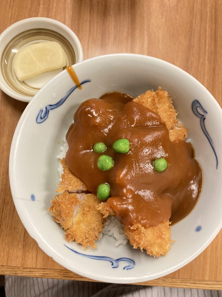 デミカツ丼