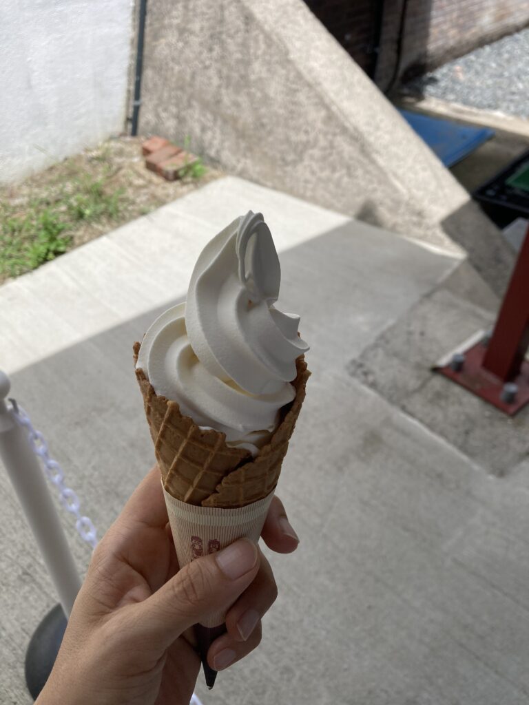 蒜山ジャージーミルクソフトクリーム